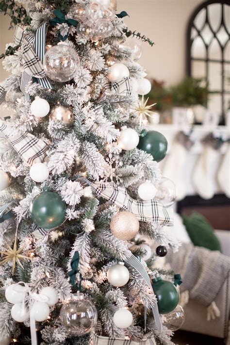 If you’re in the market for a beautiful balsam Christmas tree at a discounted price, you’re in luck. This article will guide you through the top places where you can find big disco...